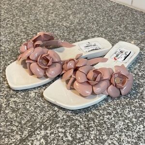 NWT Elegant Pink Floral Women's Sandals